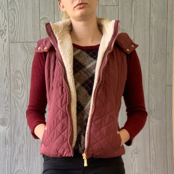 Puff coat vest with muted red and rose gold zip - Picture 1 of 6